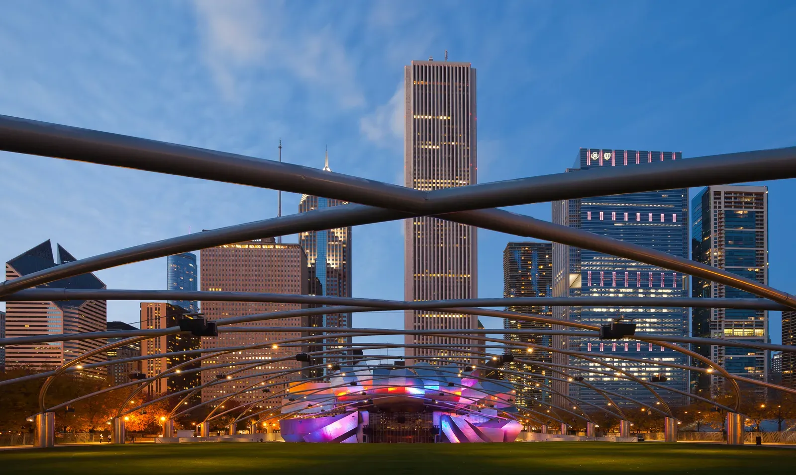 6. Chicago, Illinois (By Diego Delso, CC BY-SA 3.0)