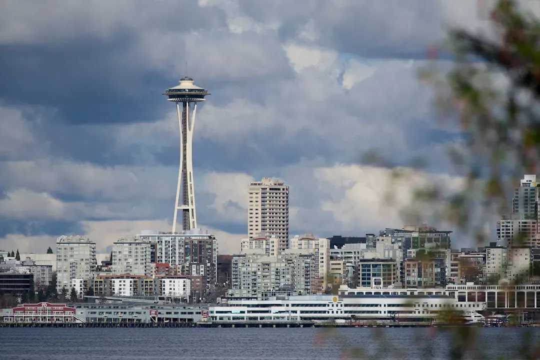 4. Seattle, Washington - A Rainy City Facing Drought and Fire (Image Credits: Unsplash)