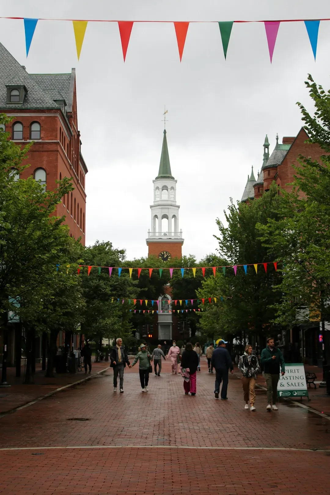 10. Burlington, Vermont (Image Credits: Unsplash)