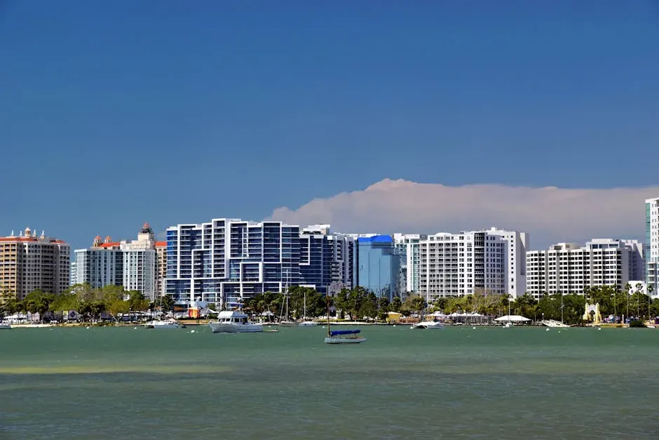 Sarasota, FL (34231 / 34242) - From Peak Boom to Stalled Retreat (Image Credits: Pexels)
