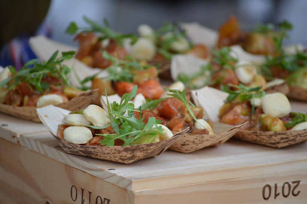 Restaurants: Raising the Bar for Sustainability (image credits: flickr)