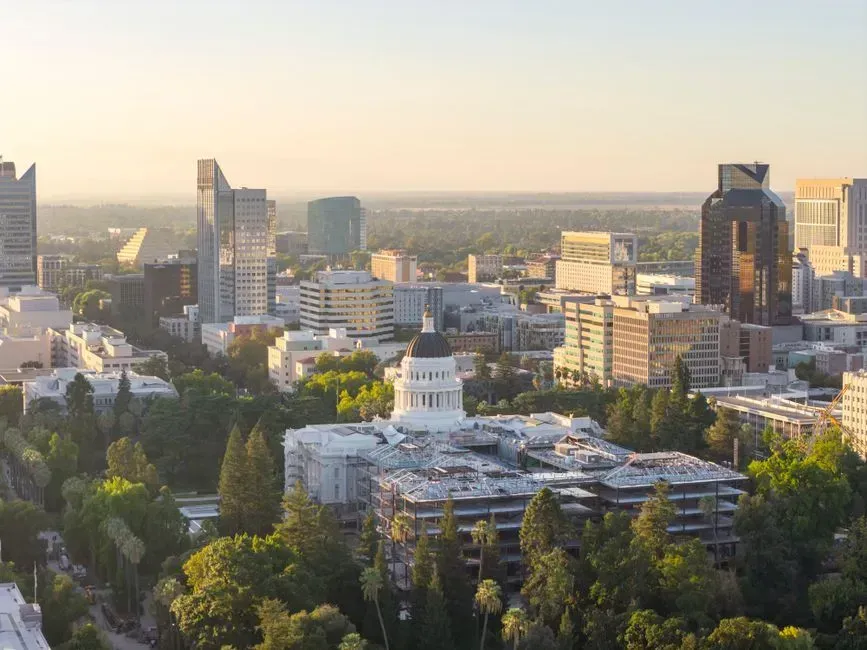 The sunniest surprise sits in Northern California (Image Credits: Pexels)