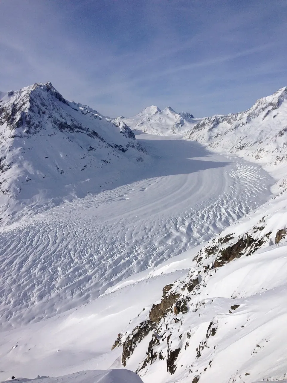 5. Glaciers in Switzerland Lost in Two Years What Took Three Decades Previously (Image Credits: Pixabay)