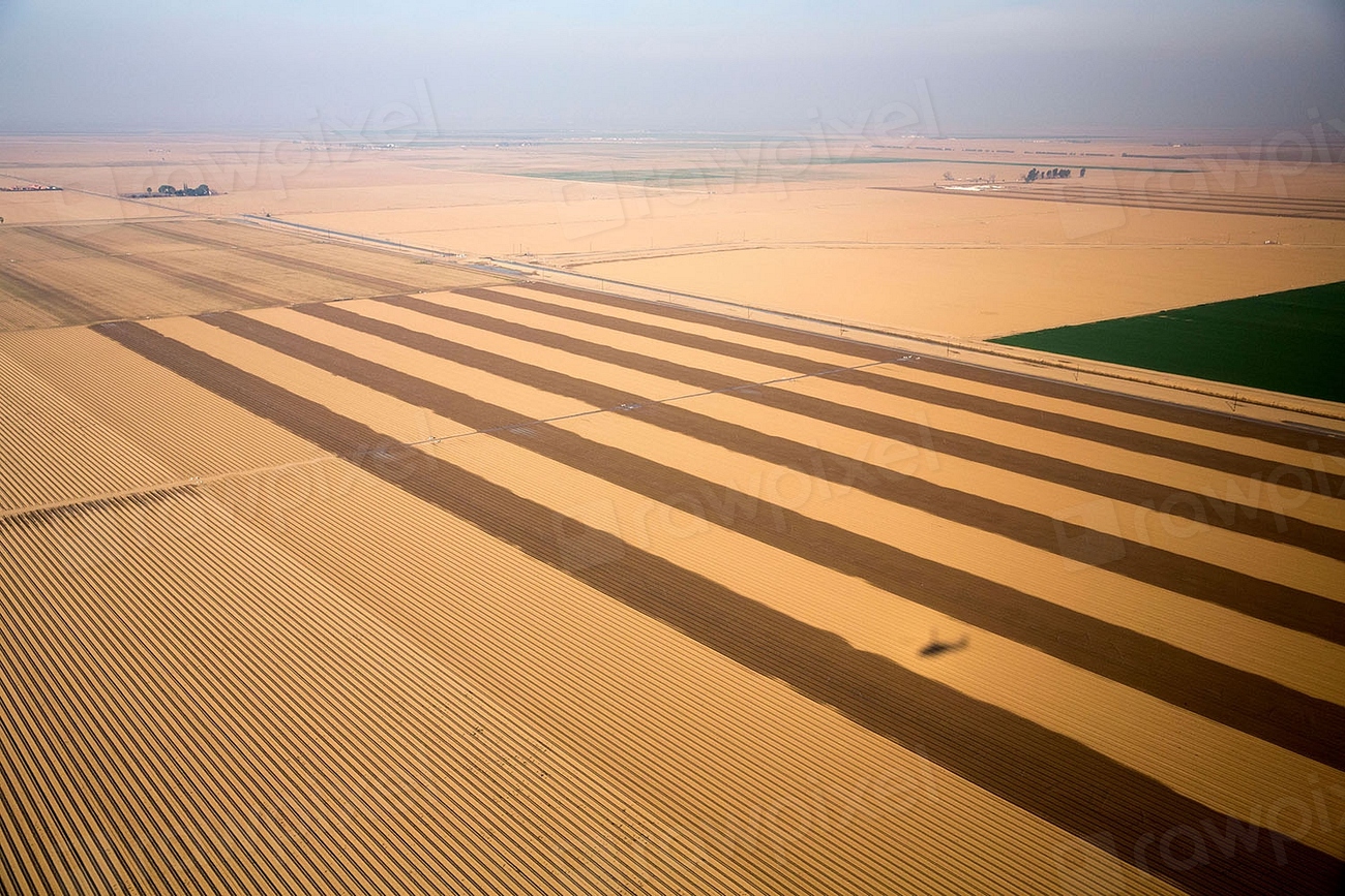 Climate Change Amplifies Dust Bowl Risks (image credits: rawpixel)