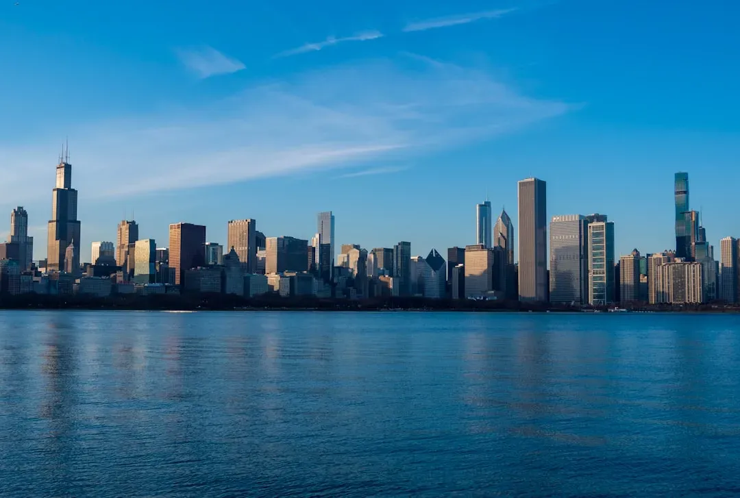 Why Chicago Still Feels So Windy (Image Credits: Unsplash)