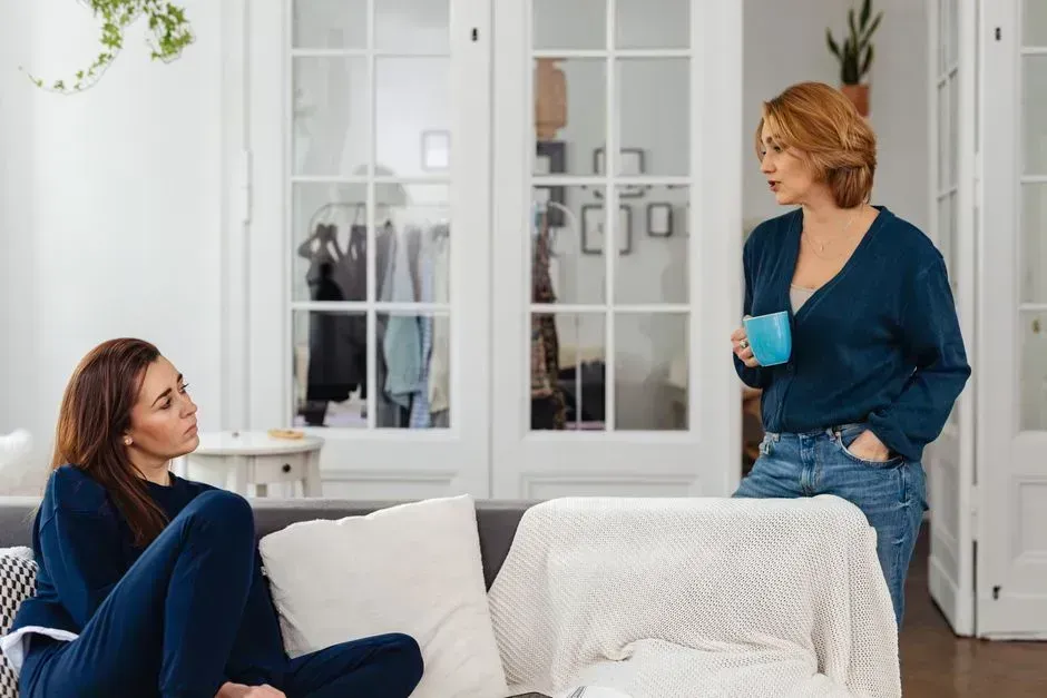 They Talk About It Afterward - and Quietly Adjust the Plan (Image Credits: Pexels)