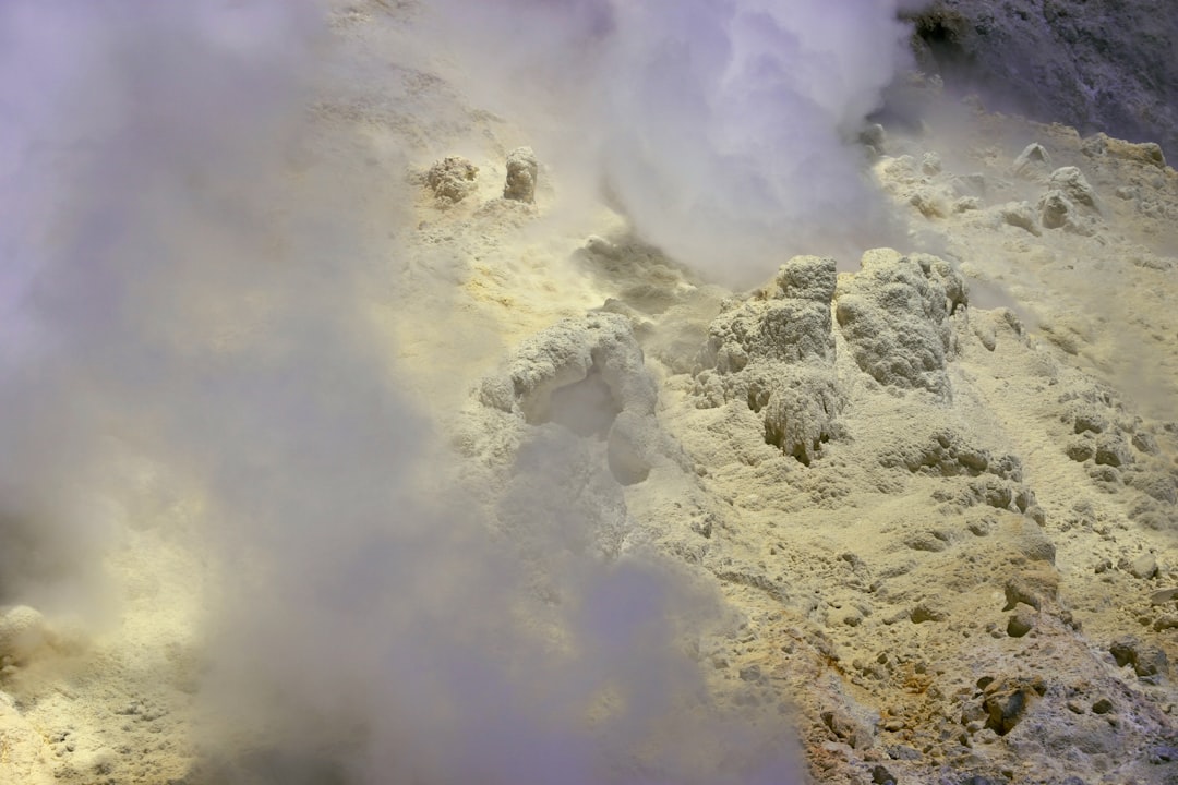 Massive Sulfur Dioxide Injection Transforms Earth's Atmosphere (image credits: unsplash)