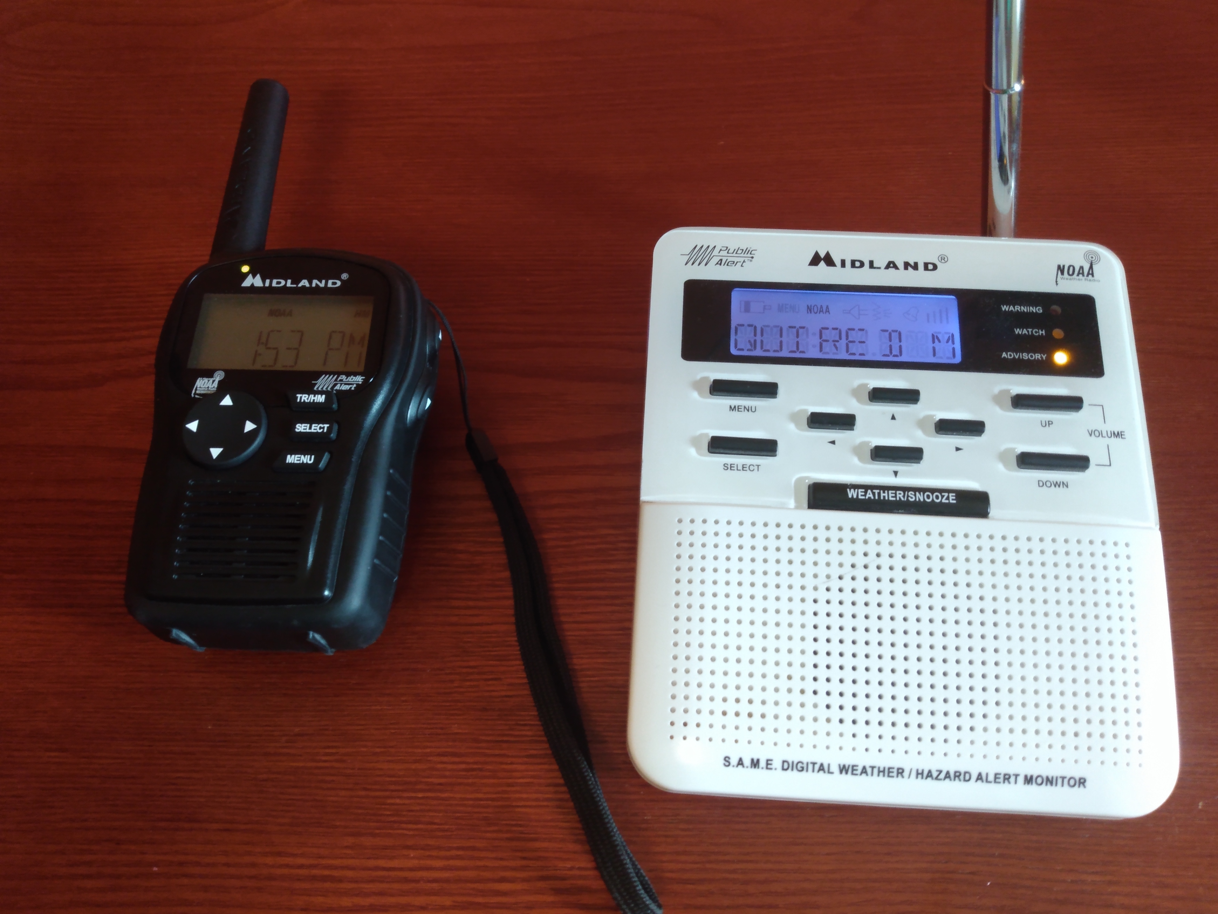 Battery-Powered Weather Radio: Your Lifeline When Everything Goes Dark (image credits: wikimedia)