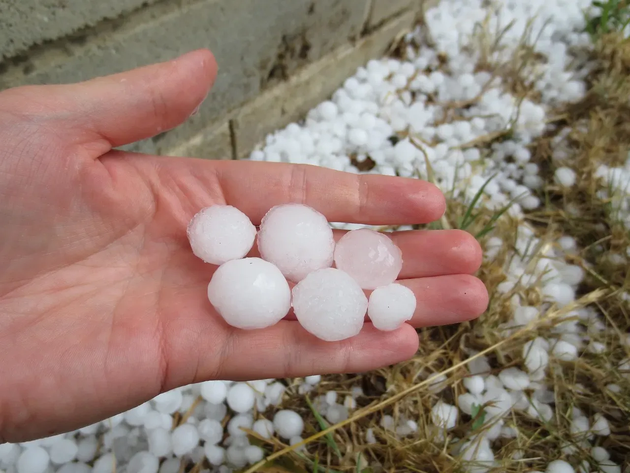 1. Your region has seen a spike in hail-producing days (Image Credits: Pixabay)