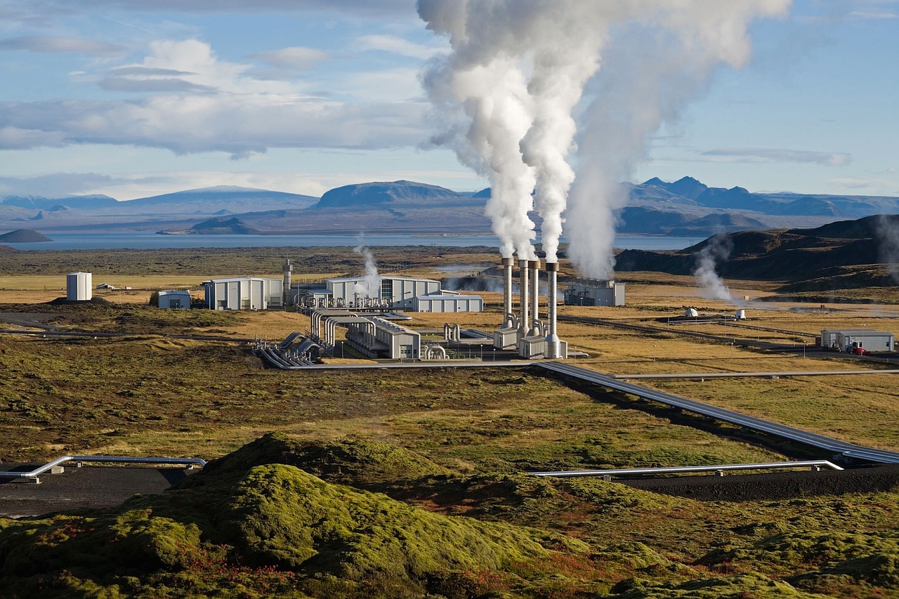 Latest Stats: How Much Geothermal Power Is Out There? (image credits: pixabay)