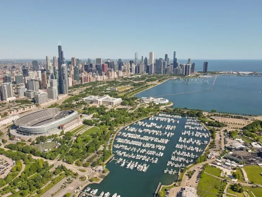 Chicago – Economic Strength, Environmental Lag (Image Credits: Pexels)