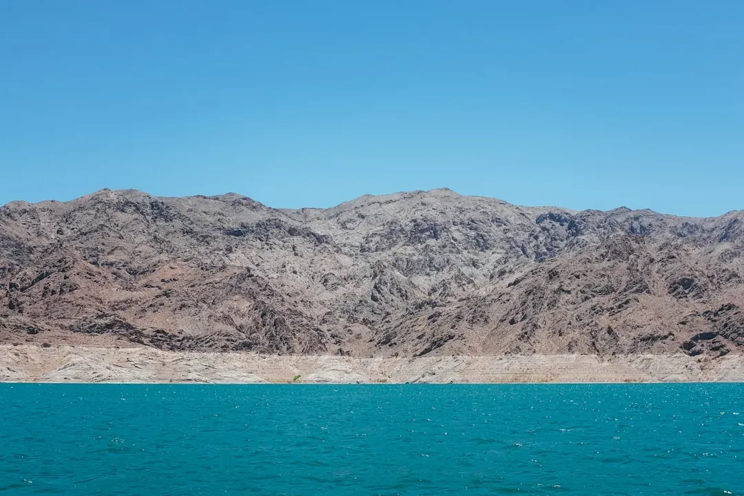 Lake Mead's quieter, parallel decline (Image Credits: Unsplash)