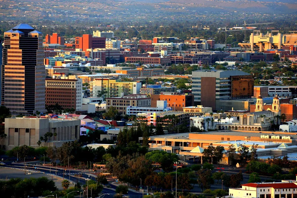 Tucson, Arizona (bill85704, Flickr, CC BY 2.0)