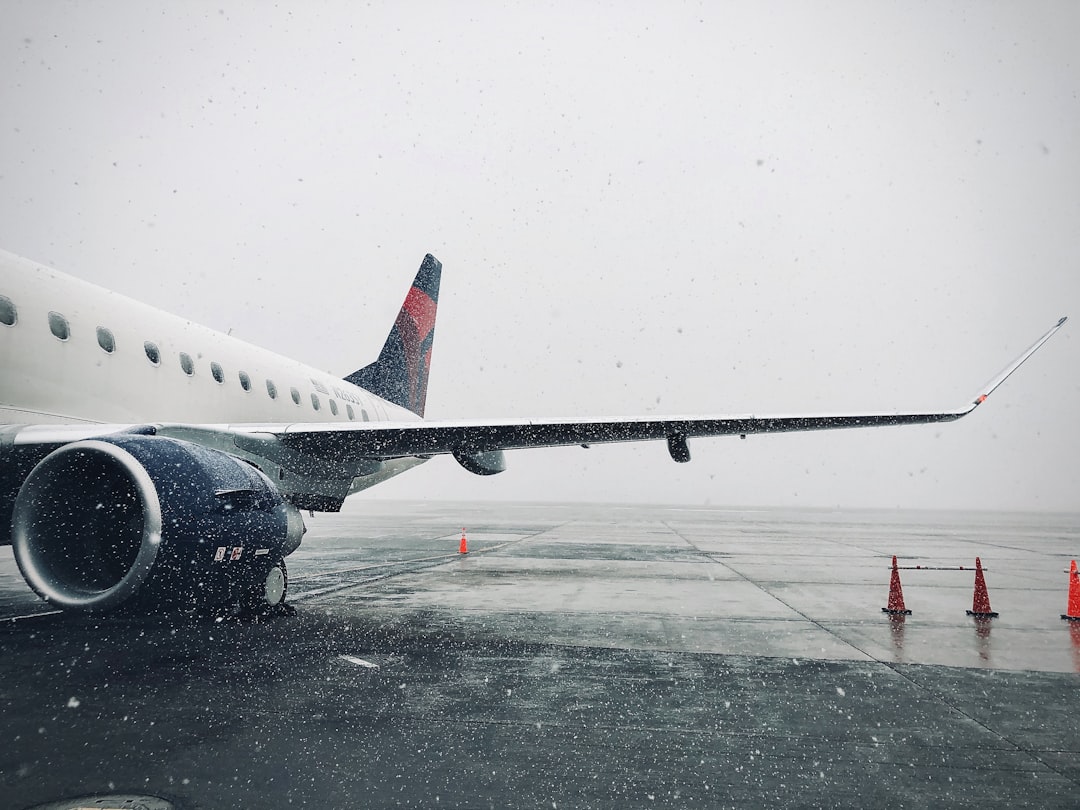 Airport Chaos and Flight Cancellations Spread Panic (image credits: unsplash)