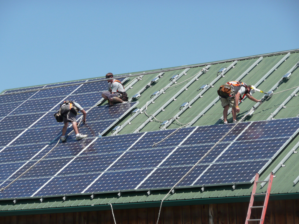 Weighing the Carbon Footprint: Cleaner Than You Might Think (image credits: wikimedia)