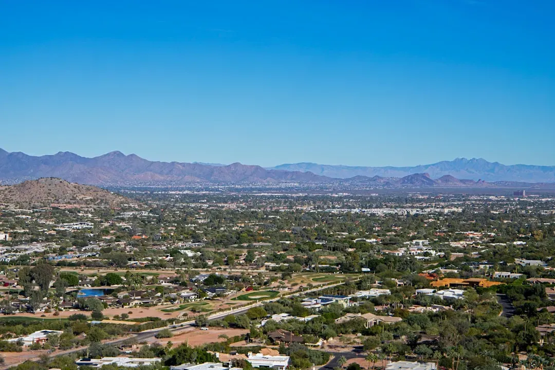 Arizona: heat and growth collide (Image Credits: Unsplash)