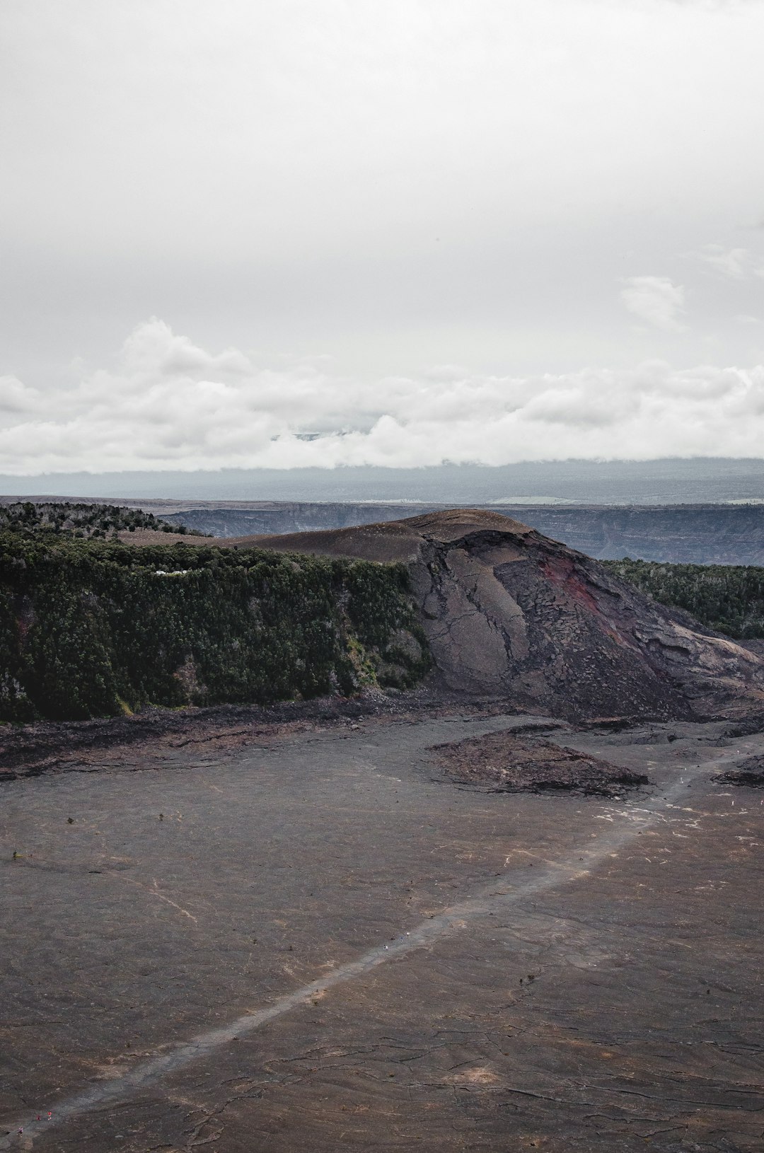 Historical Patterns and Past Eruption Clues (image credits: unsplash)