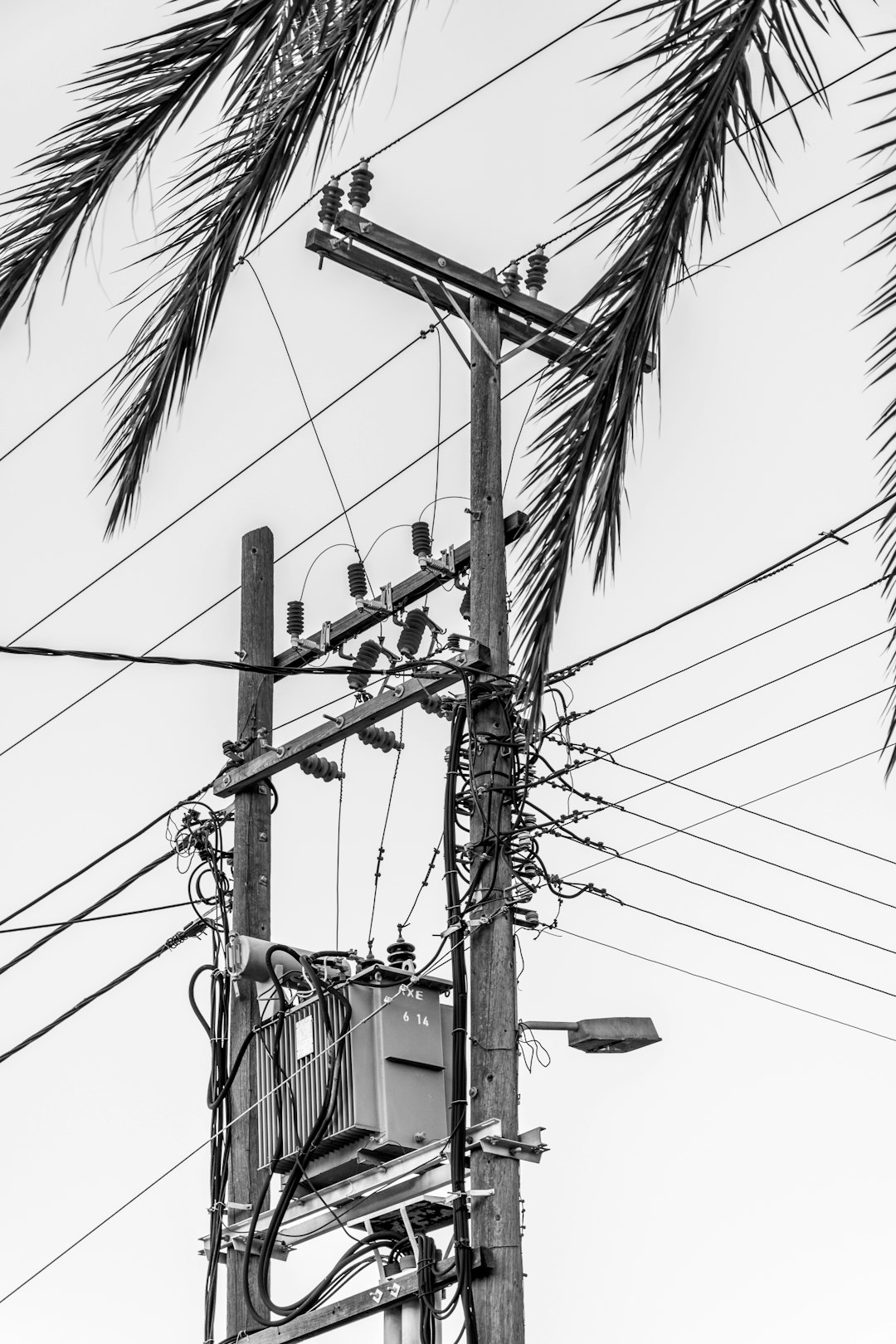 Hawaii - Island Paradise with Mainland-Crushing Bills (image credits: unsplash)