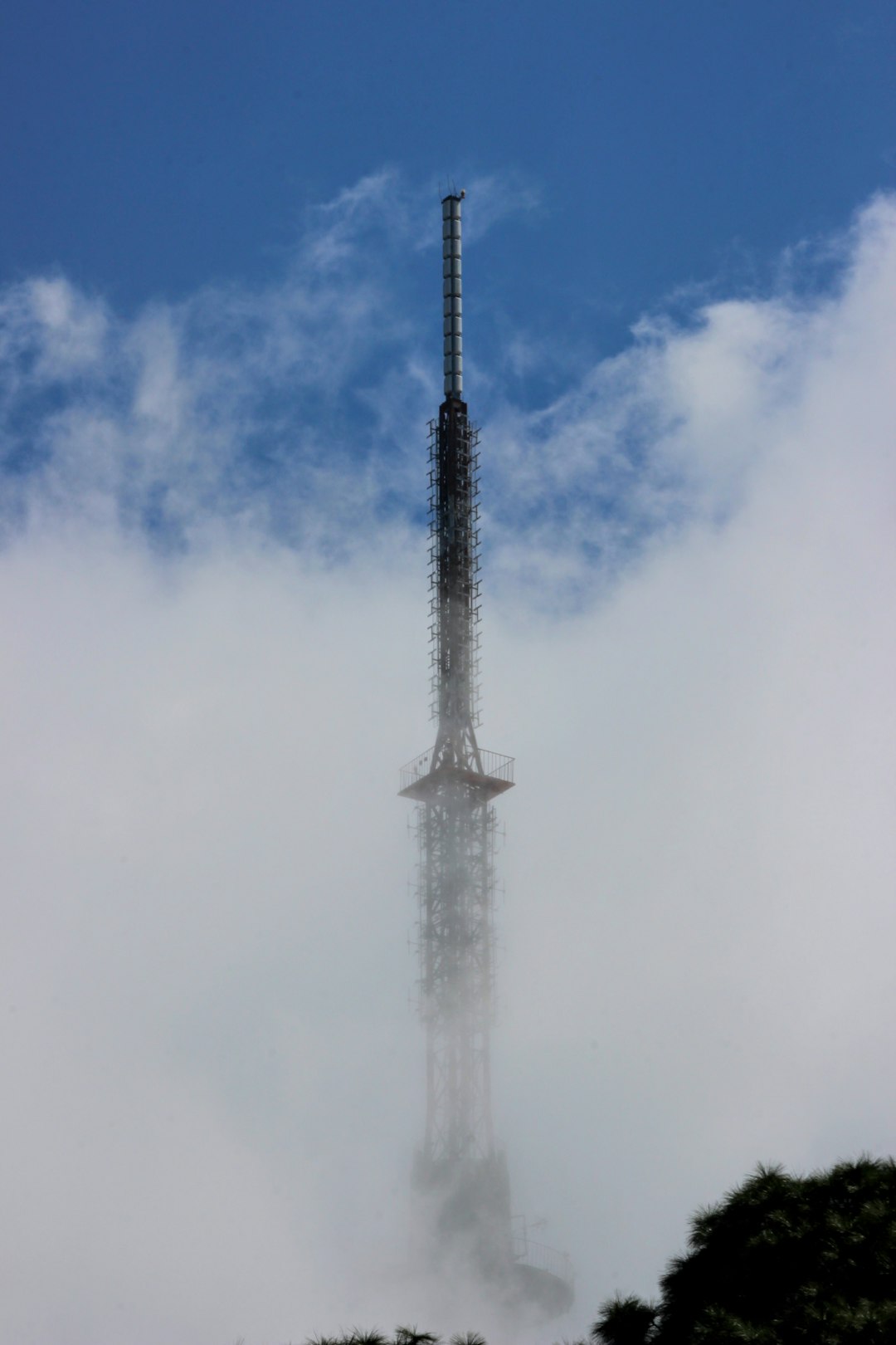 Strategic Tower Placement Across America (image credits: unsplash)