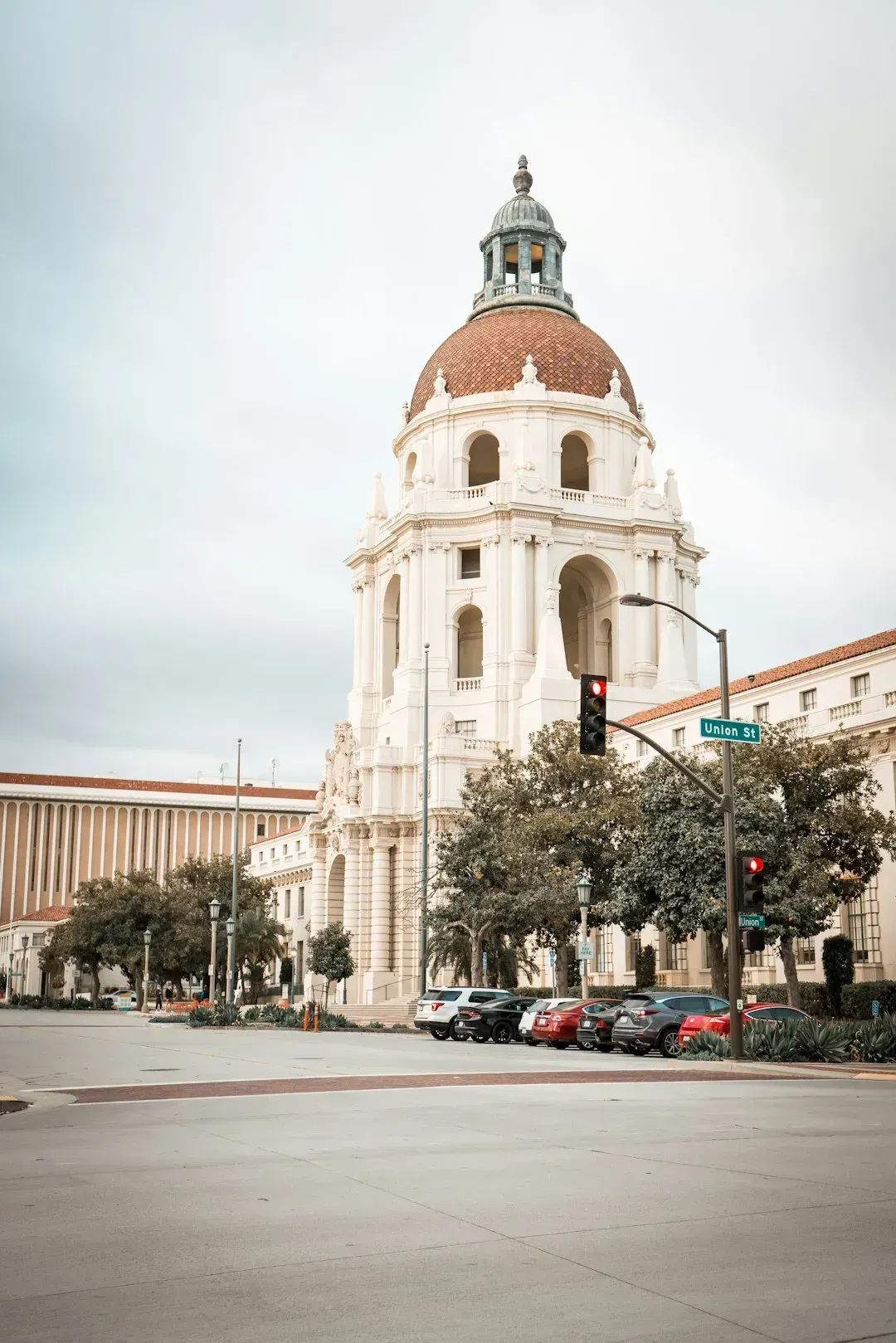 2. Altadena and Pasadena Foothills, California (Image Credits: Unsplash)