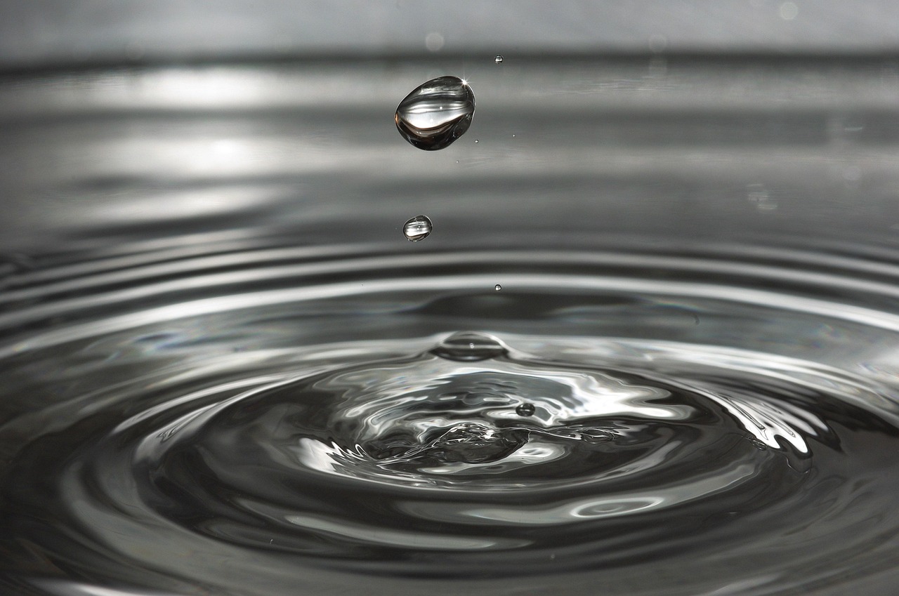 Smart Water Meters Track Every Drop in Real-Time (image credits: pixabay)