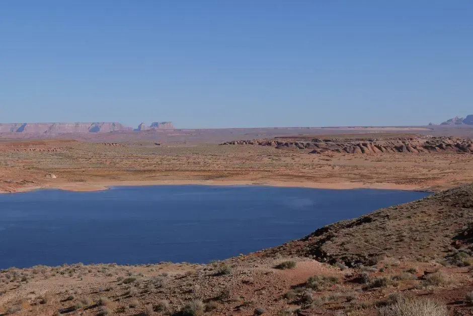 Lake Powell: Racing Toward the Minimum Power Pool (Image Credits: Pexels)