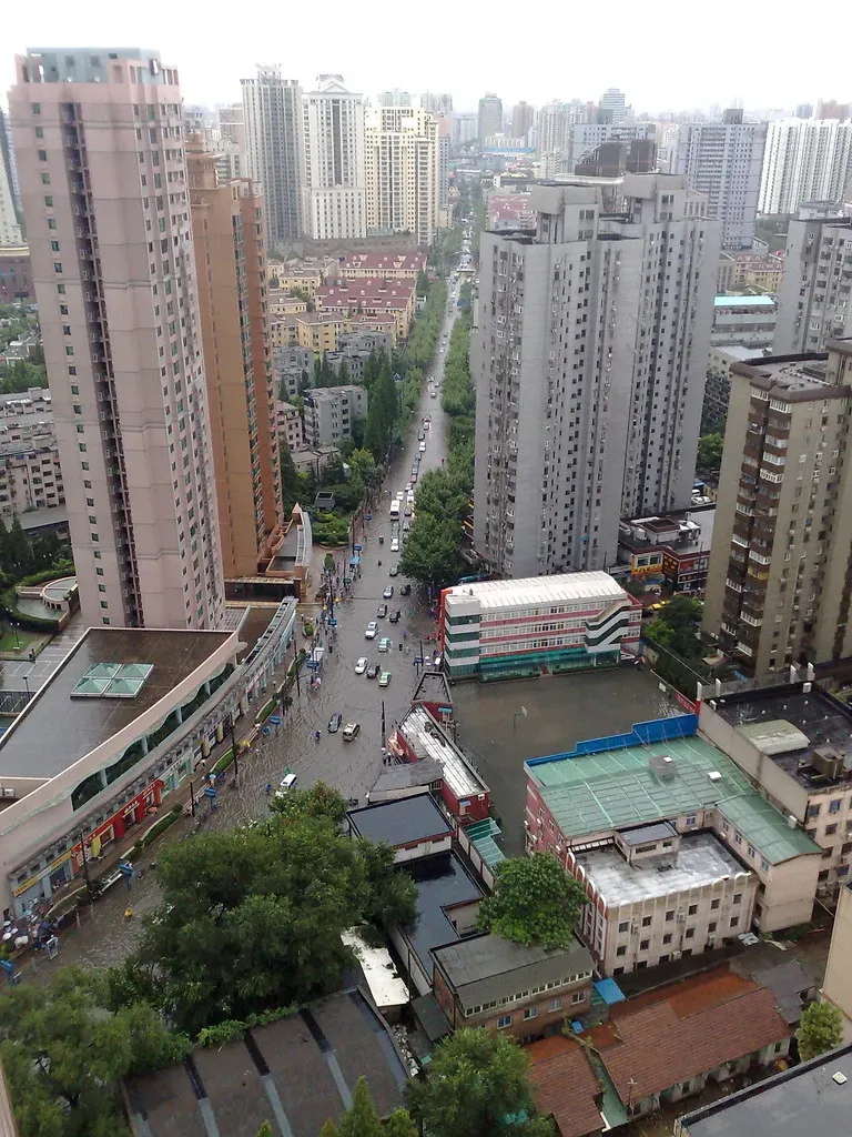 Shanghai, China - Delta City Under Siege (ullrich.c, Flickr, CC BY-SA 2.0)