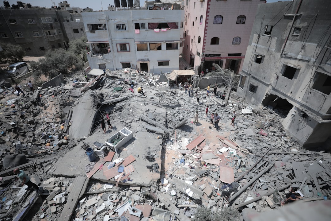 Gaza: Starvation in a Sealed-Off Strip (image credits: unsplash)
