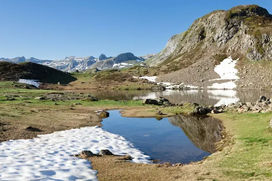 The Pyrenees (Image Credits: Pexels)