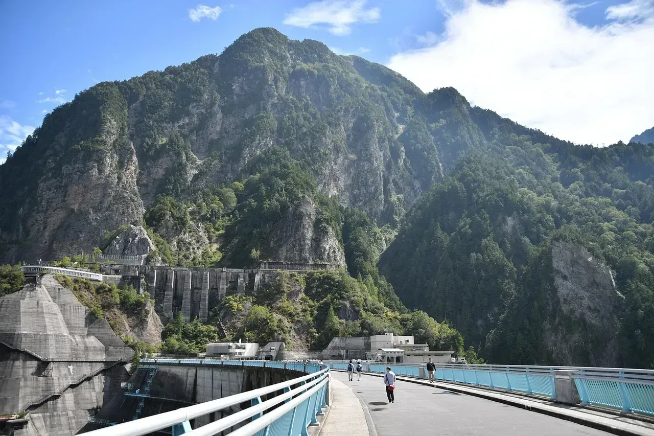 The Tateyama Kurobe Alpine Route, Japan (Image Credits: Pixabay)
