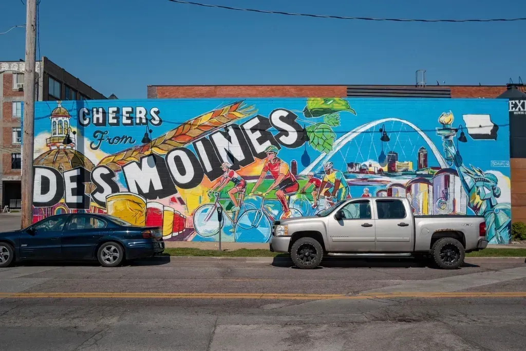 Des Moines, Iowa: Quietly One of America's Best Budget Green Cities (Image Credits: Rawpixel)