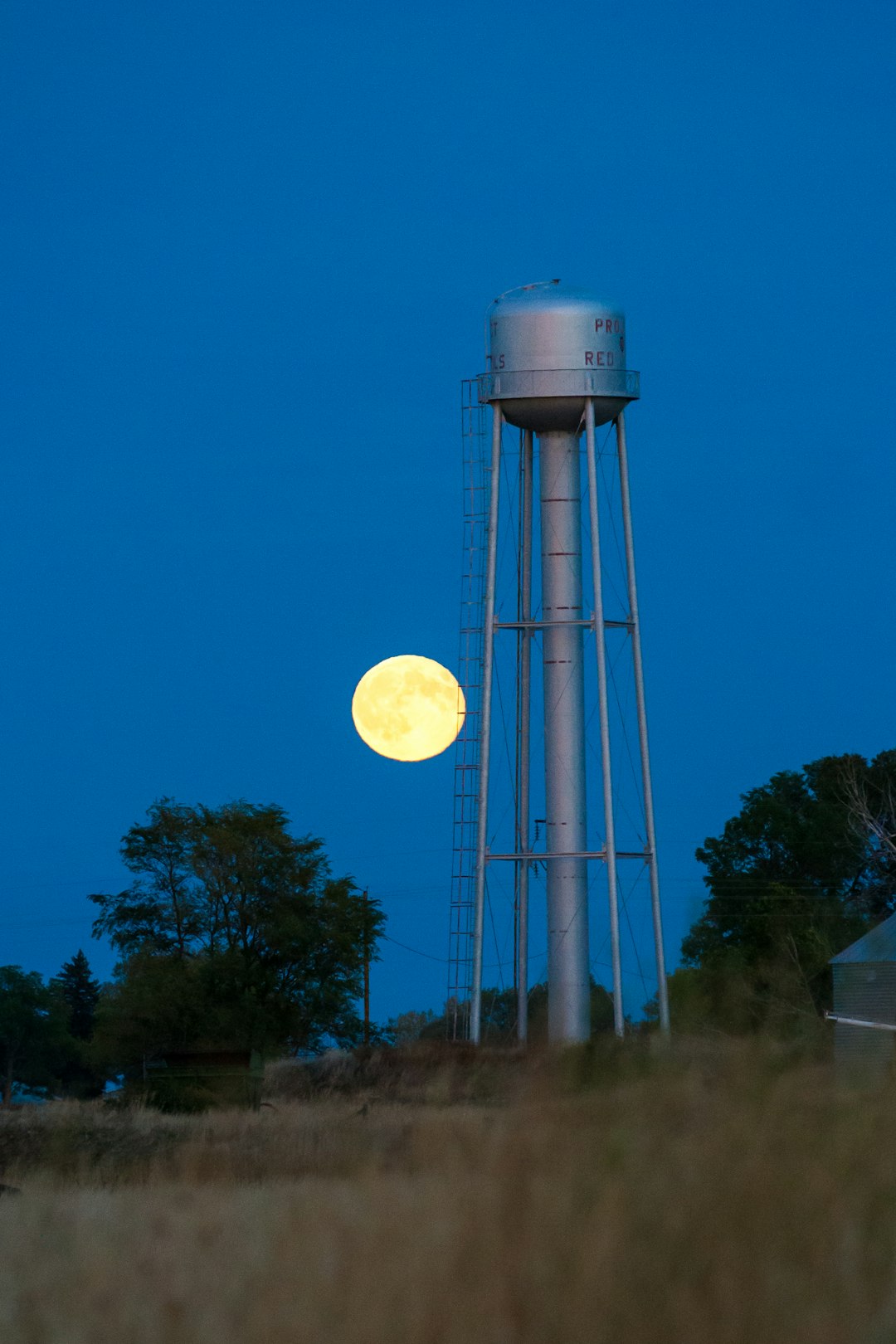 Tips for Enjoying the Moonrise (image credits: unsplash)