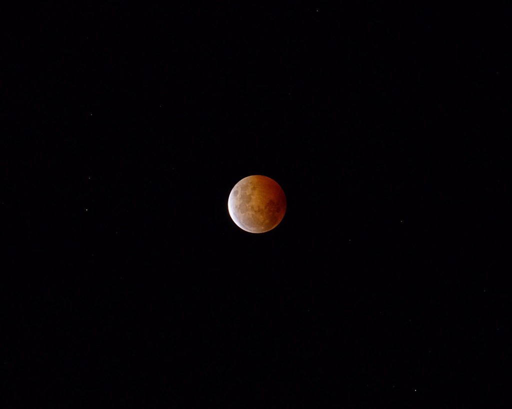 Adapting My Sleep Routine to Lunar Rhythms (image credits: flickr)
