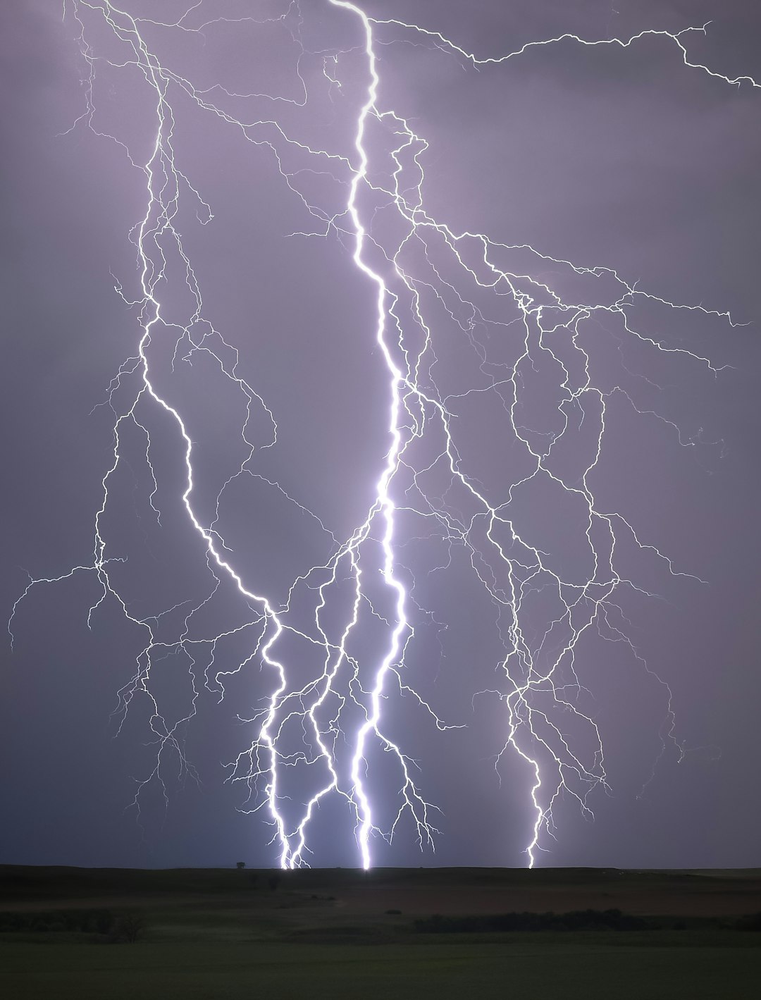 The 2024 Lightning Landscape Showed Surprising Midwestern Activity (image credits: unsplash)