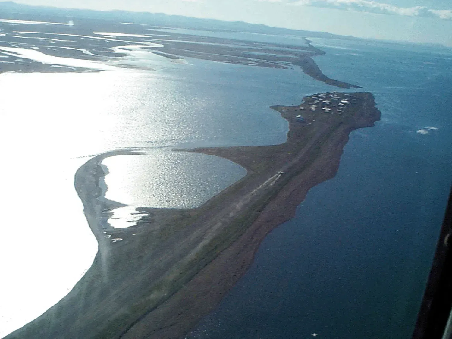 Kivalina, Alaska (Image Credits: U.S. Army Corps of Engineers Digital Visual LibraryImage pageImage description pageDigital Visual Library home page, Public domain)