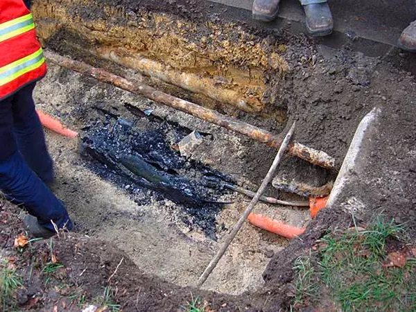 When Underground Actually Works - Real-World Success Stories (Image Credits: Wikimedia)