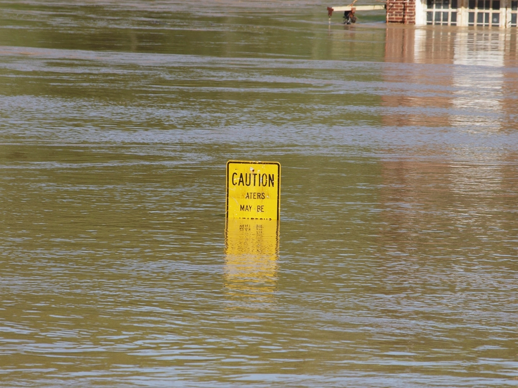 Warning Systems Failed to Prevent Tragedy (image credits: rawpixel)
