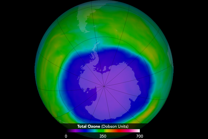 A Hole Opens Above Antarctica (image credits: wikimedia)