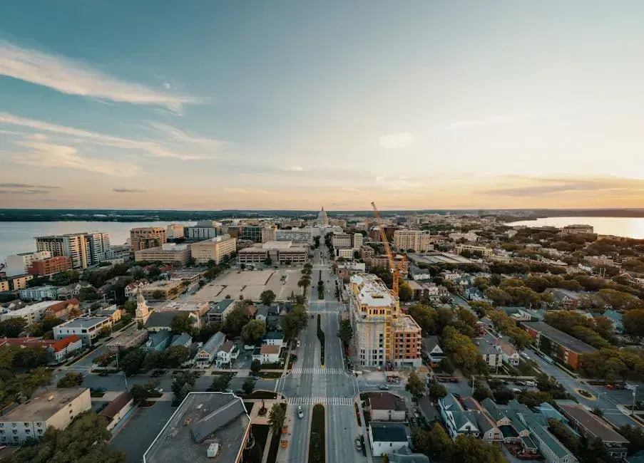 Madison, Wisconsin: The Climate Haven With a Competitive Market (Image Credits: Pexels)