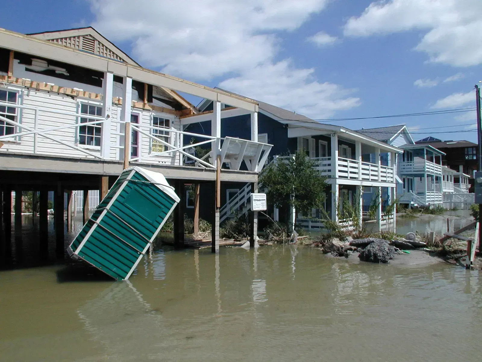 2. Buncombe County and the Asheville area in western North Carolina (This image is from the FEMA Photo Library (obsolete as of 2019).An archived copy may be found at the Wayback Machine (note: link may be permanently dead, as not all photos were backed up in this way).If the FEMA link is permanently dead, the photo can be found at NARA Access to Archival Databases (only works if photo was taken between 1989 and October 2004), or at City-data.com., Public domain)
