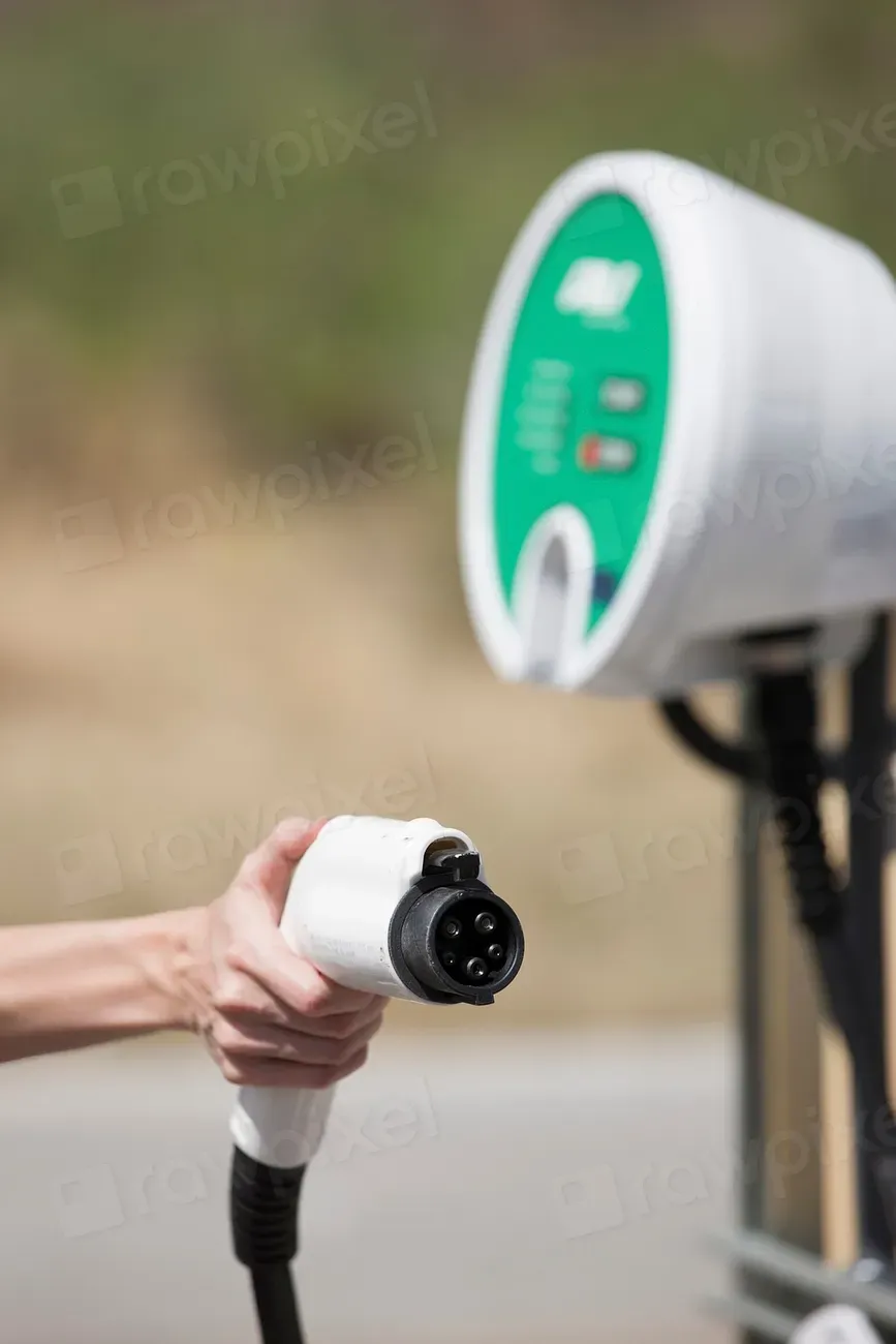 6. Vehicle-to-grid infrastructure and bidirectional charging (Image Credits: Rawpixel)