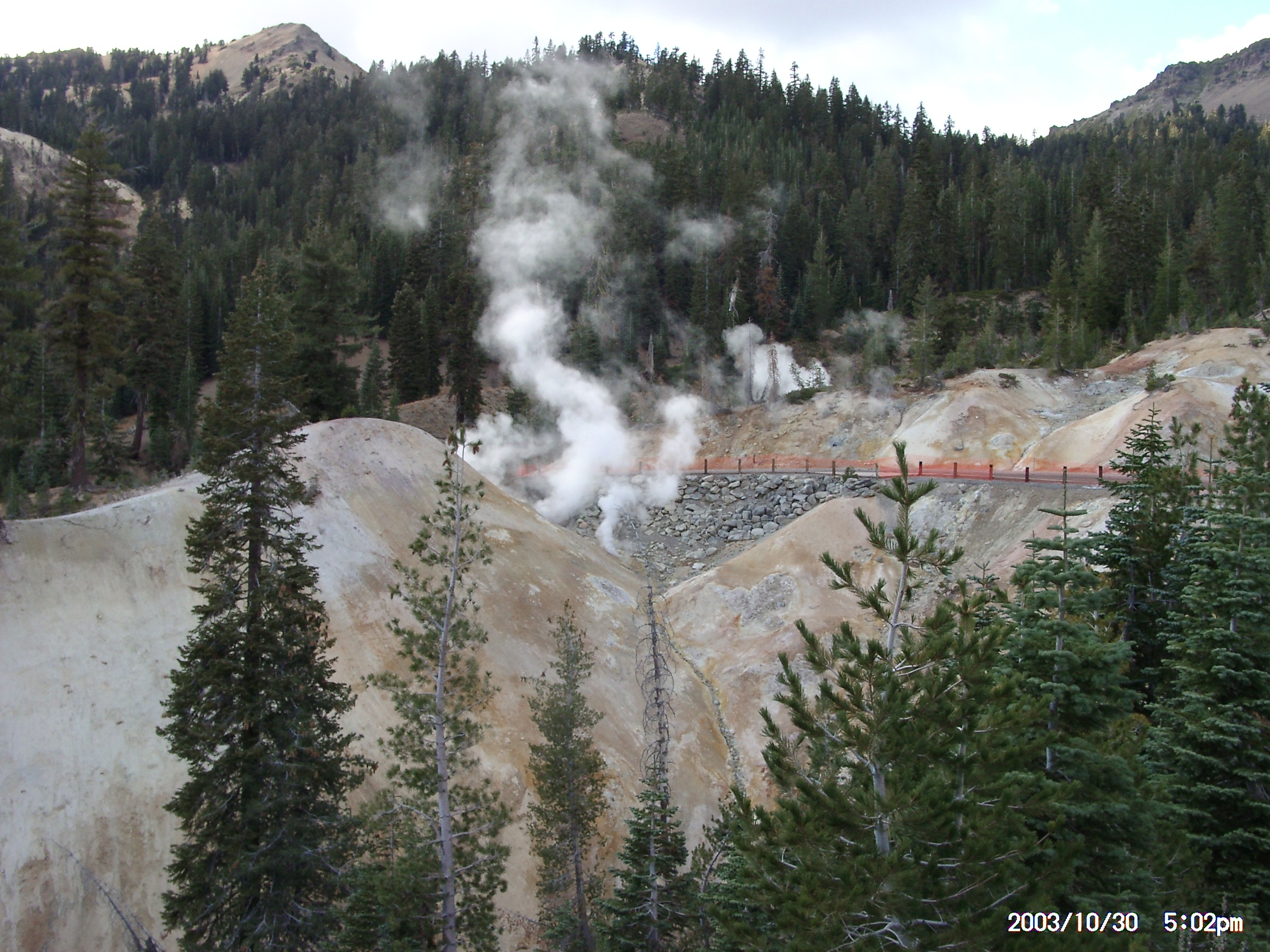 Ground Deformation Hints at Hidden Pressure (image credits: wikimedia)