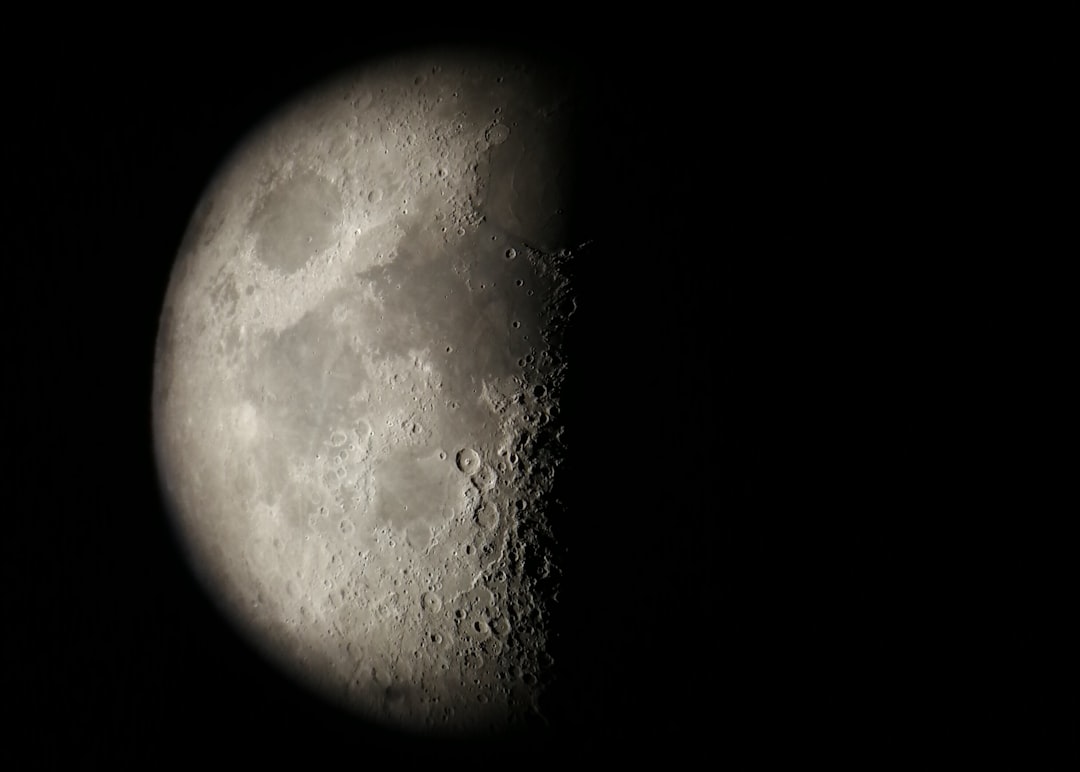 What Would a Moon Impact Look Like? (image credits: unsplash)