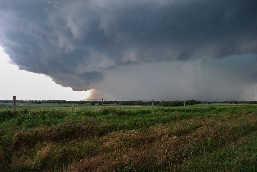 Supercells: The Tornado Factory (image credits: flickr)