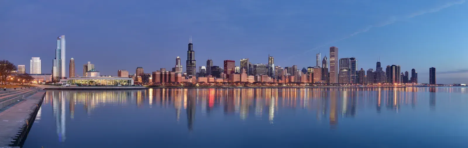 7. Chicago, Illinois (By Daniel Schwen, CC BY-SA 4.0)
