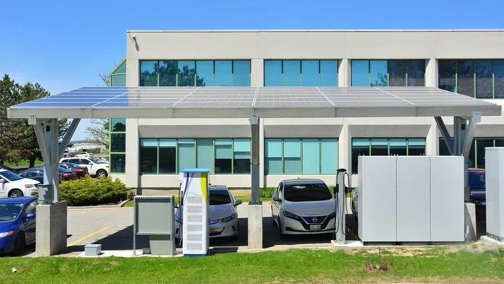 A Charging Infrastructure That Still Hasn't Caught Up (Image Credits: Flickr)
