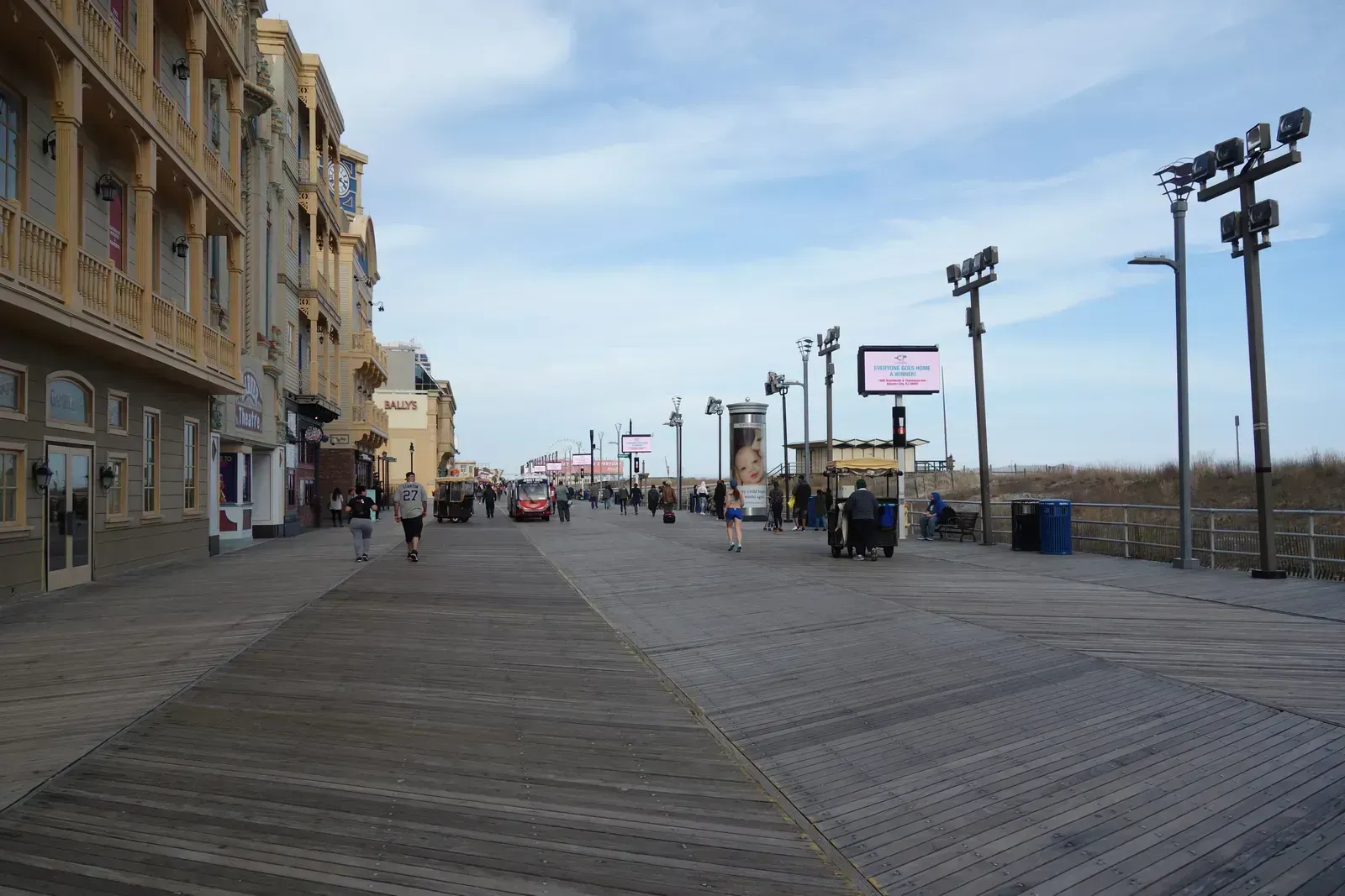 7. Atlantic City and Ocean City, New Jersey (By Tdorante10, CC BY-SA 4.0)
