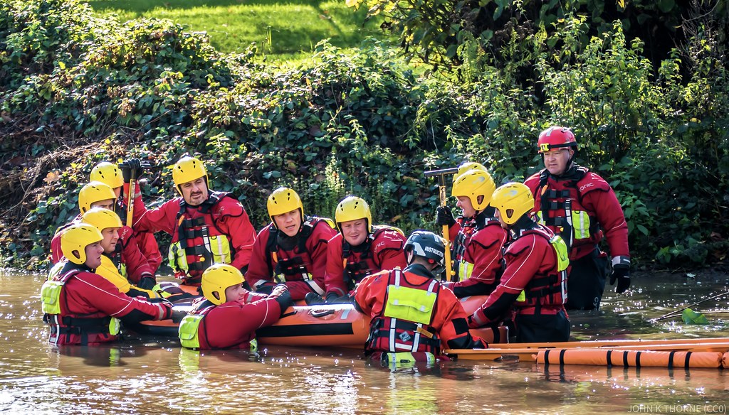 Rescue Operations Under Extreme Conditions (image credits: flickr)