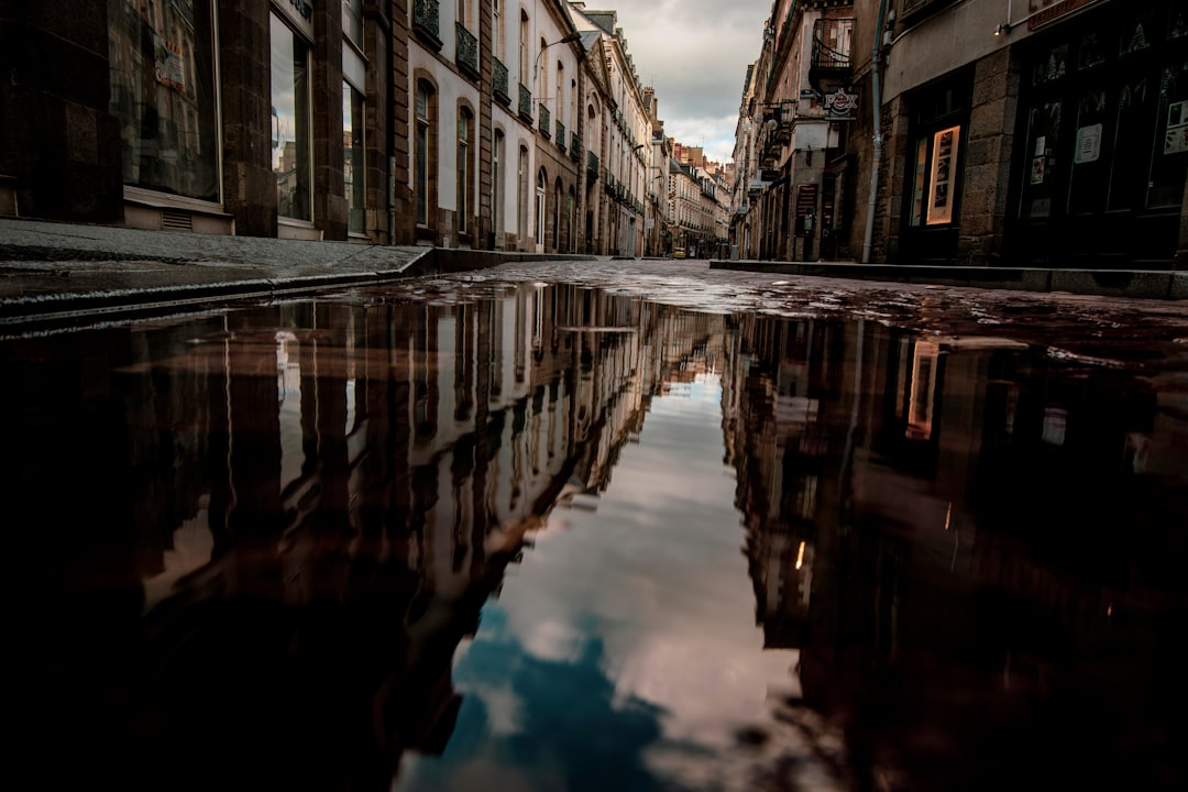 Health Risks Multiply in Flooded Communities (image credits: unsplash)
