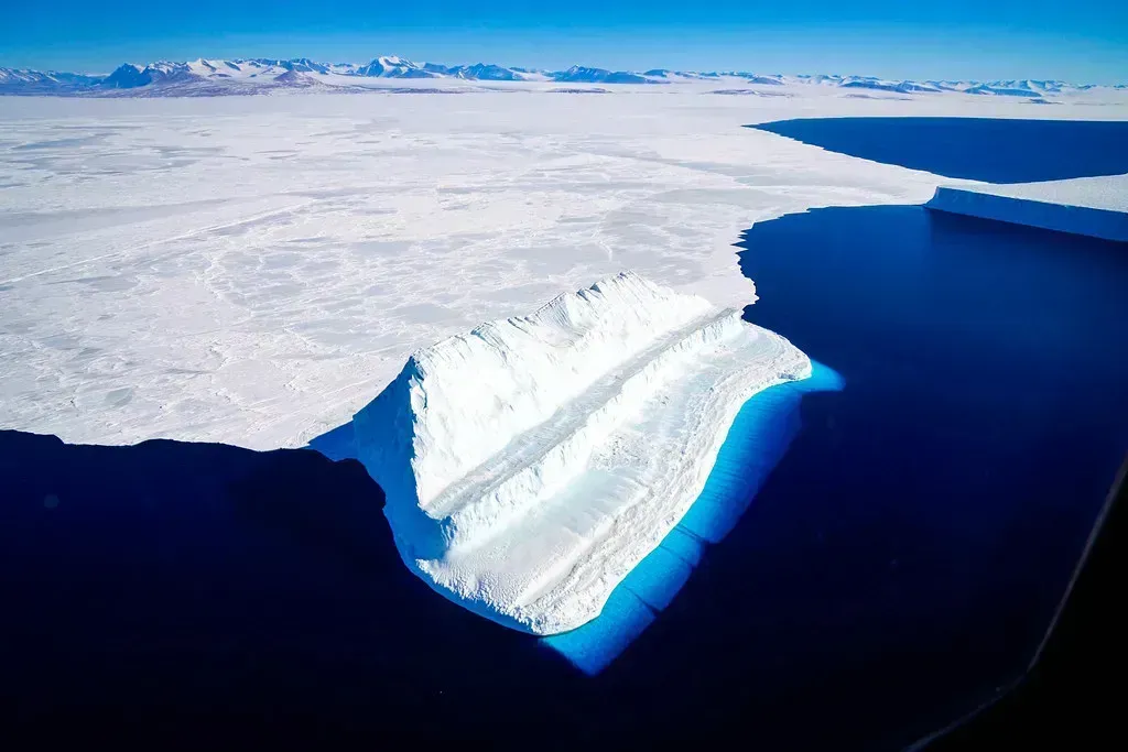 Present day mass loss is now feeding future projections (NASA Goddard Photo and Video, Flickr, CC BY 2.0)